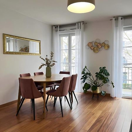 Family Stay - Steps From Disneyland Serris Zewnętrze zdjęcie