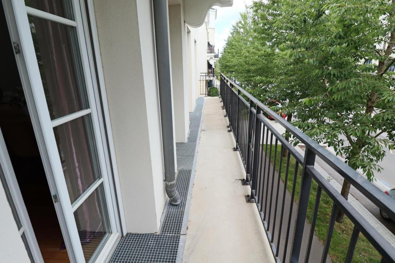 Family Stay - Steps From Disneyland Serris Zewnętrze zdjęcie