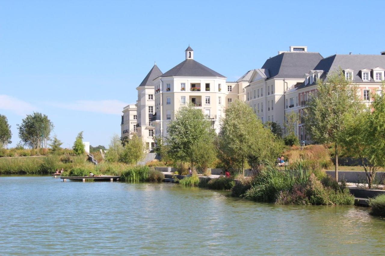 Family Stay - Steps From Disneyland Serris Zewnętrze zdjęcie